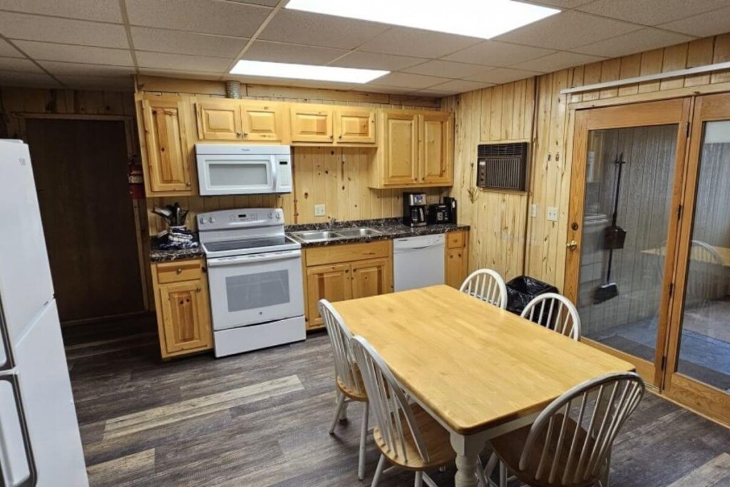 Cabin #12 - Fully Equipped Kitchen and Dining Area