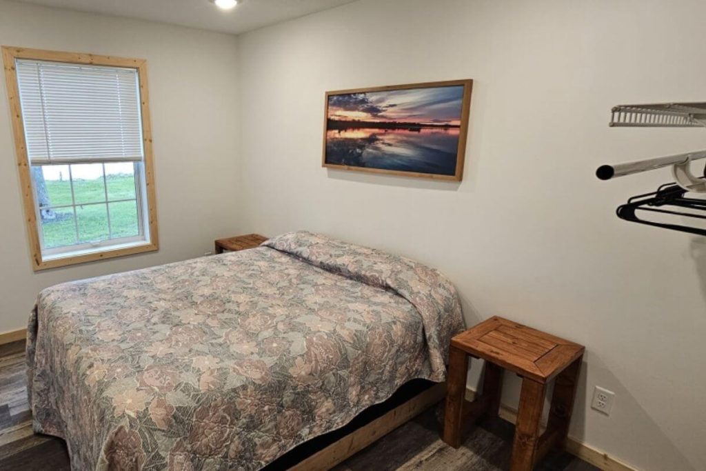 Cabin #4 - Bedroom #1 with Queen Bed