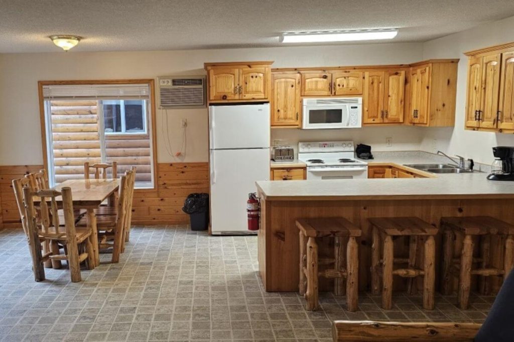 Cabin #15 - Fully Equipped Kitchen and Dining Area