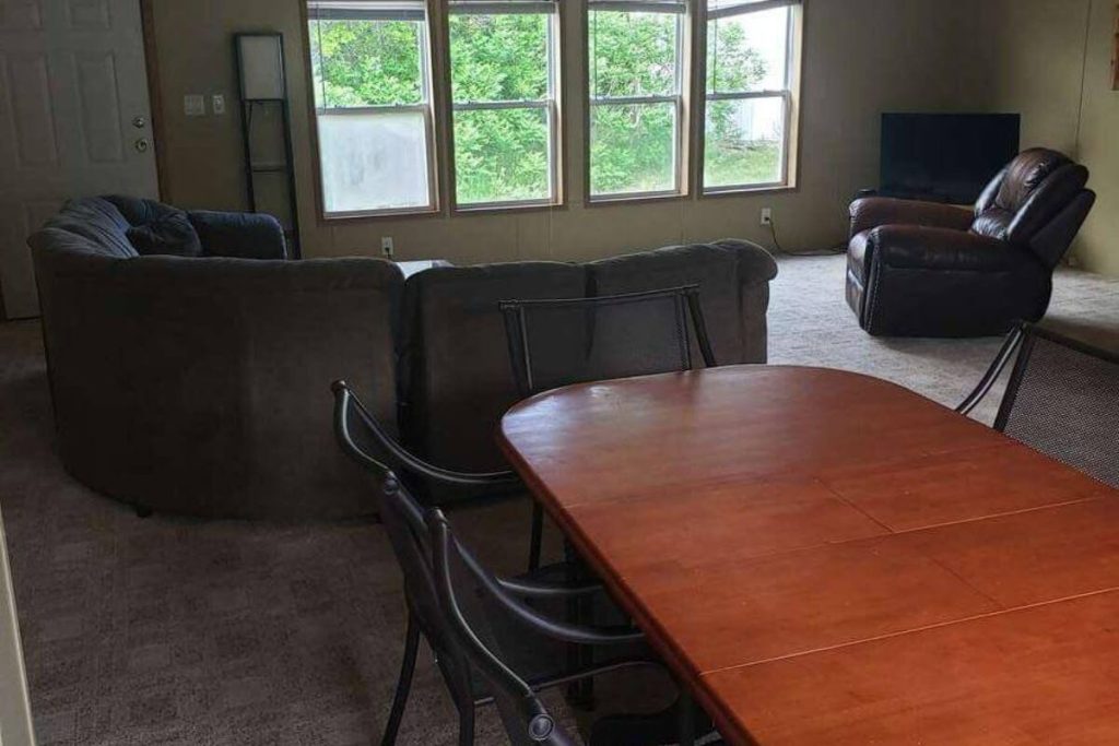 Cottage #9 - Living Room and Dining Area