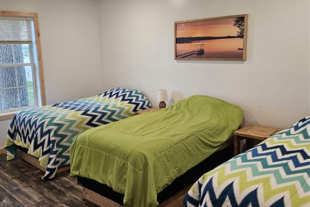 Cabin #3 - Bedroom #3 with 3 Single Beds