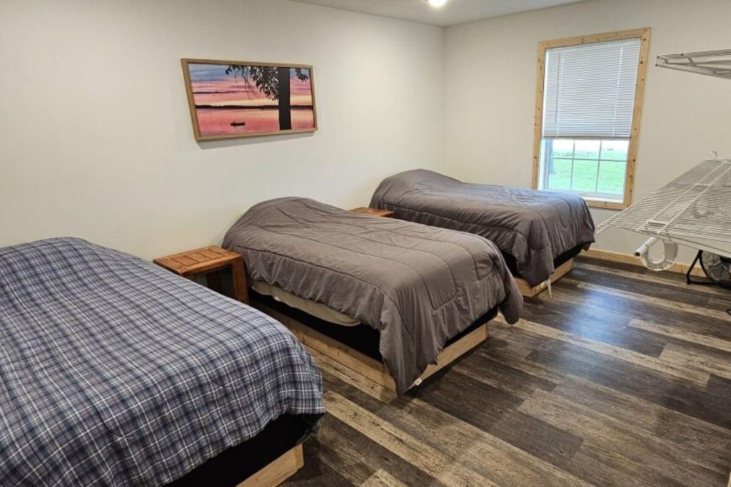 Cabin #4 - Bedroom #3 with 3 Single Beds