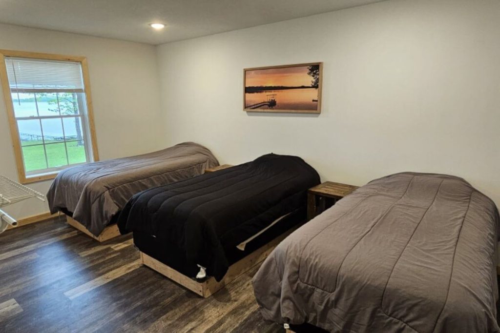 Cabin #5 - Bedroom #3 with 3 Single Beds