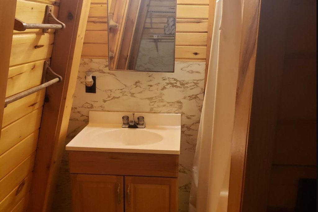 Alpine Cabin #20 - Full Bathroom #1
