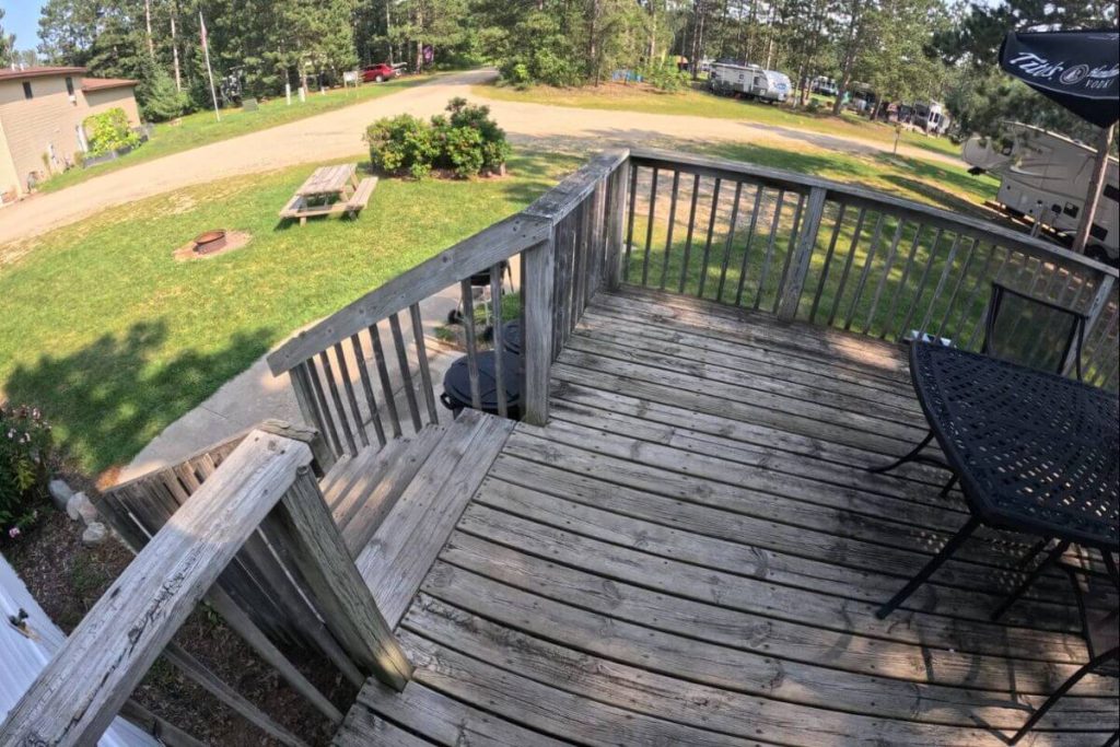 Cottage #9 - Front Exterior with Deck and Picnic Table