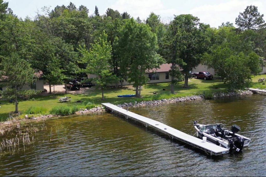 Cabin #4 - Private Dock and Lake Access