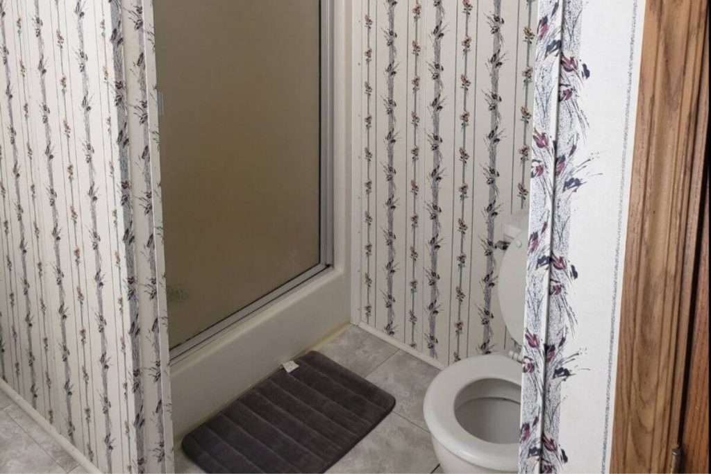 Cottage #9 - Full Bathroom #1 with Double Sink Vanity, Tub, and Shower