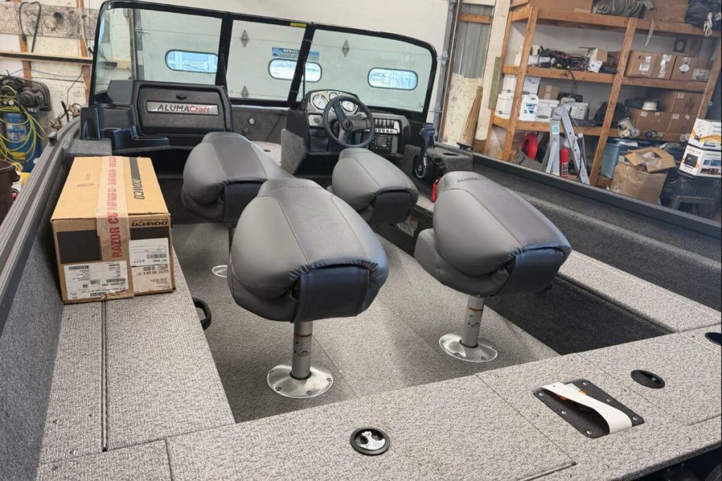 17.5' Alumacraft Voyager 175 Boat Rental with Suzuki 115HP 4-Stroke Motor