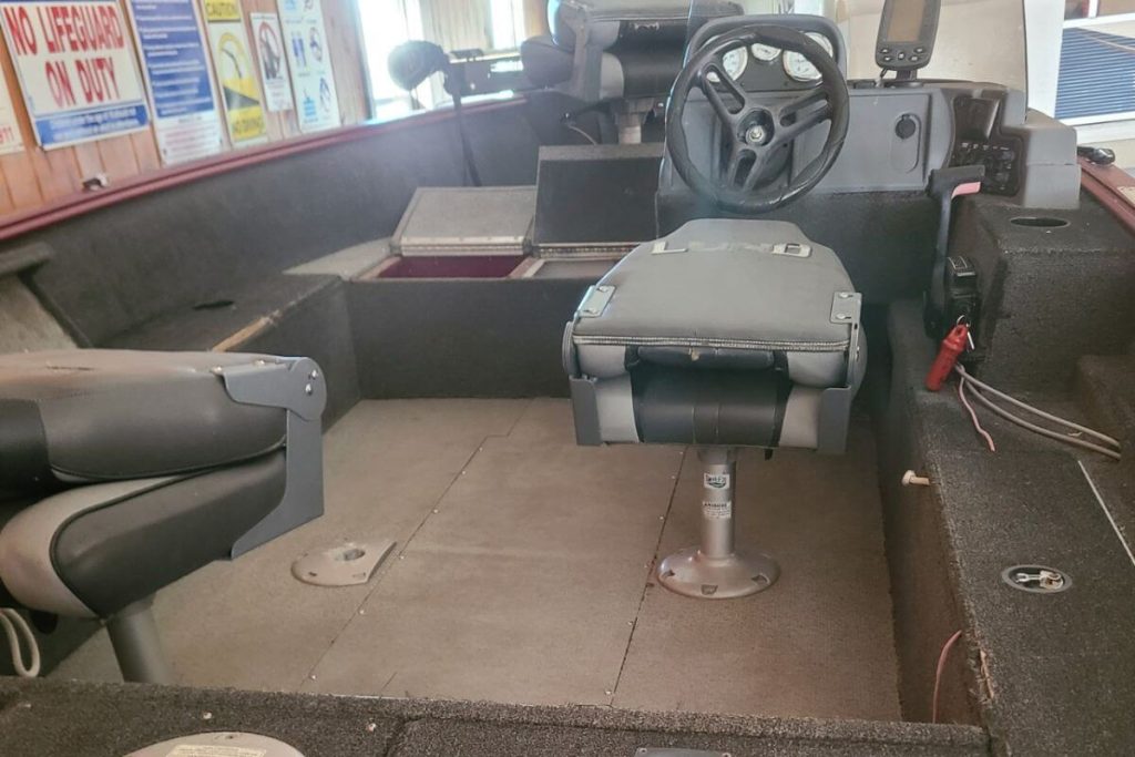 16' Lund Z16RXS Council Boat Rental with 40HP Electric Start Motor